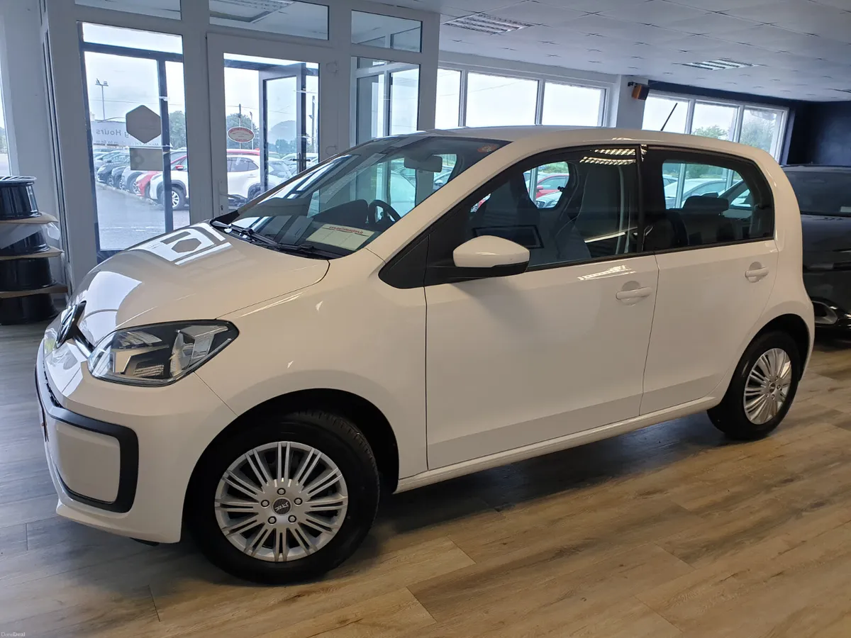 VOLKSWAGEN UP 1.0 AUTO 5DR - Image 2