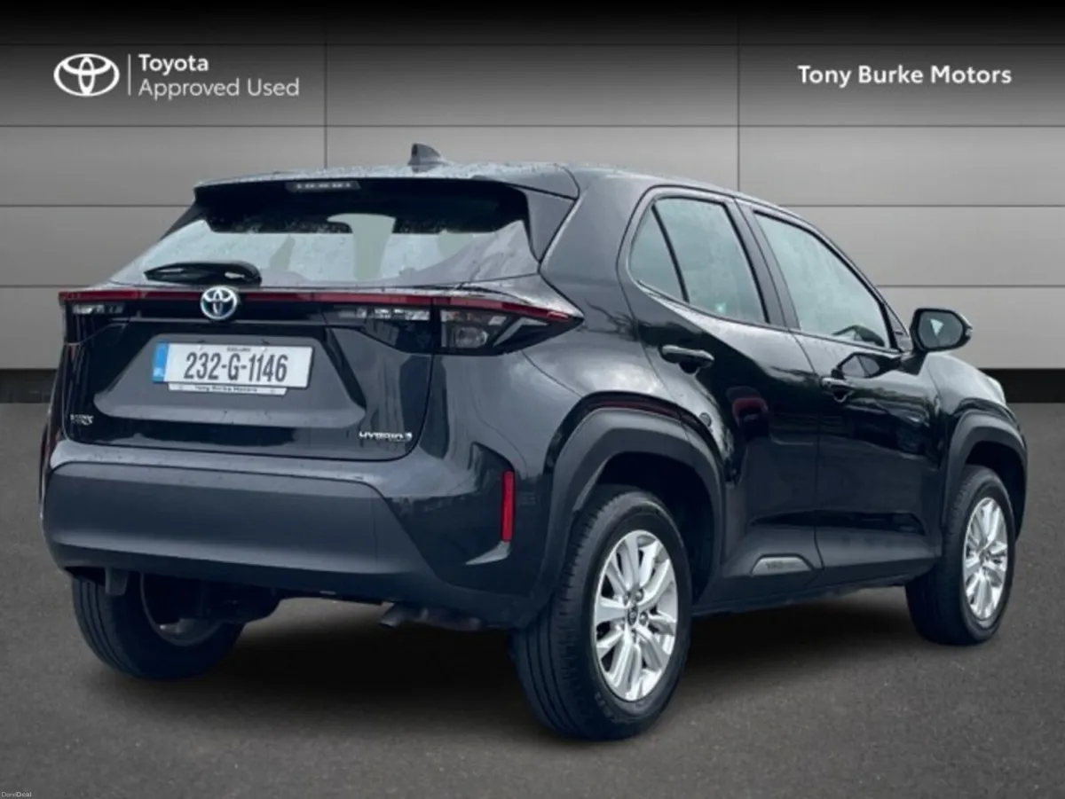 Toyota Yaris Cross - Luna - 1.5 Hybrid - Automatic - Image 2