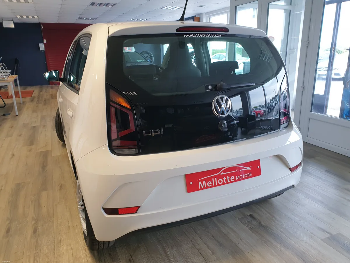 VOLKSWAGEN UP 1.0 AUTO 5DR - Image 4