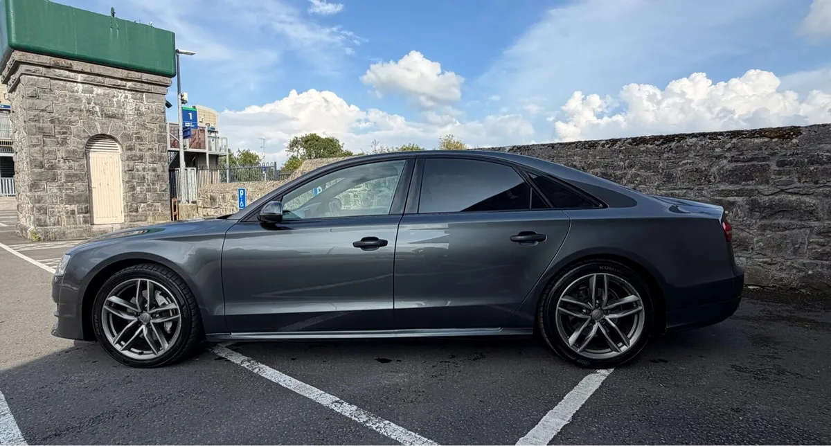 Audi A8 S-Line Black Ed Special Ed 21 - Image 5