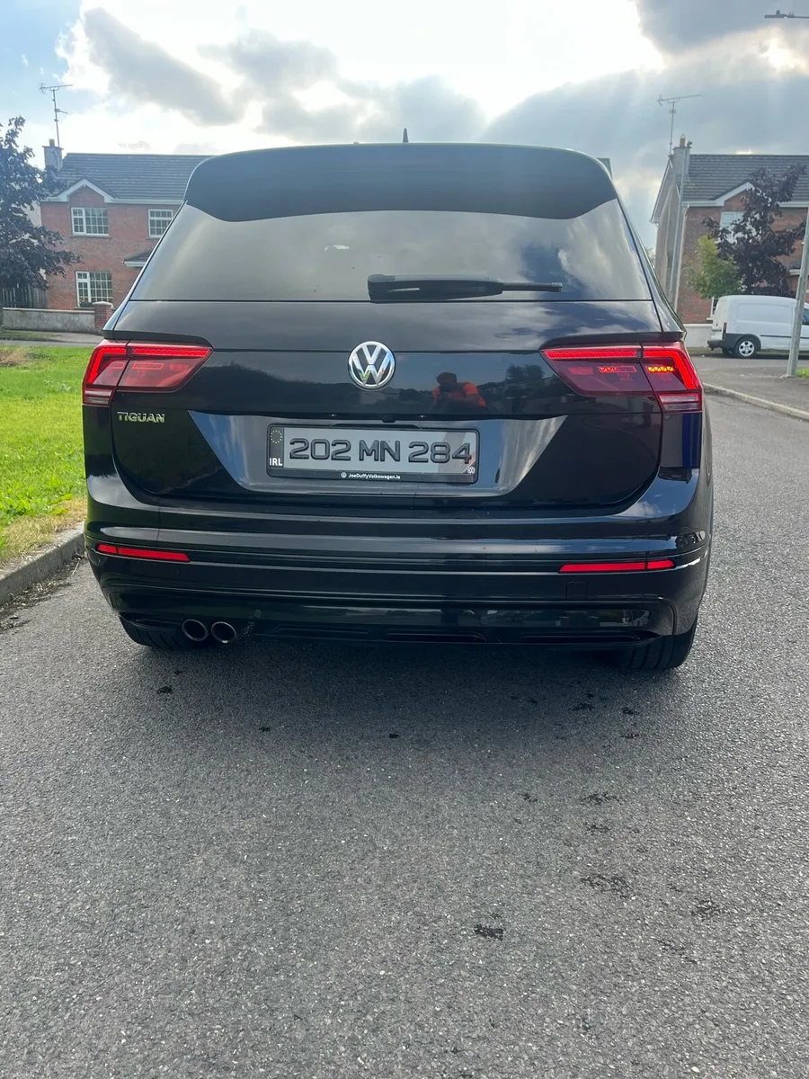 Volkswagen Tiguan R-line 2.0L 150HP - Image 4