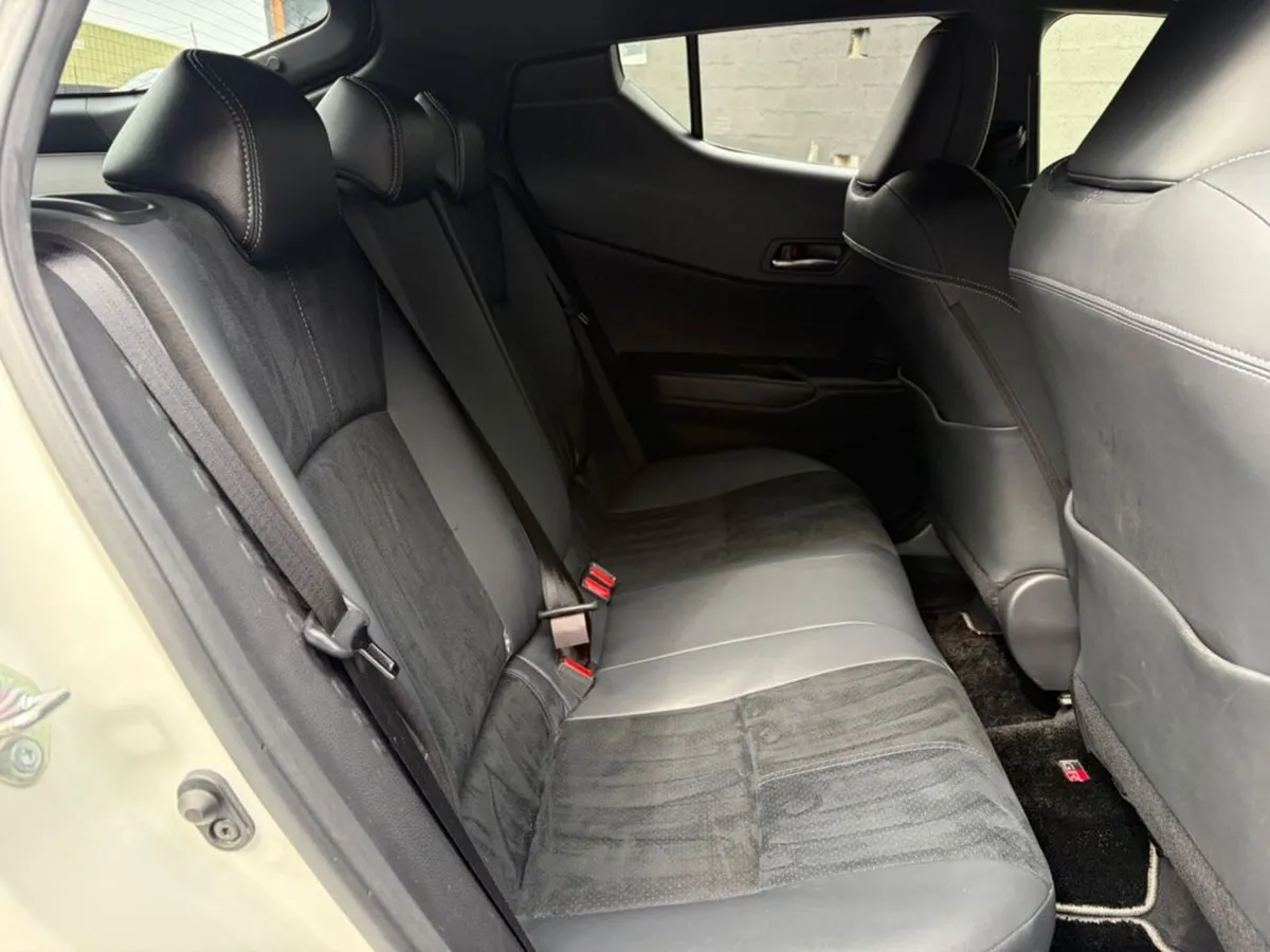Toyota C-HR GR SPORT 5DR 1.8 HYBRID - Image 6