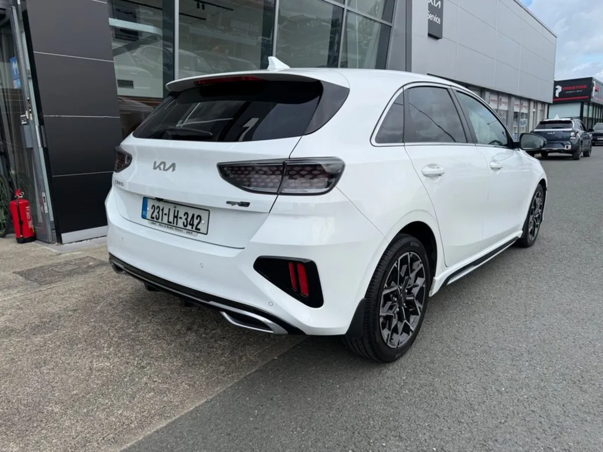 Kia Ceed 1.6D Mhev GTL MY23 5DR - Image 3