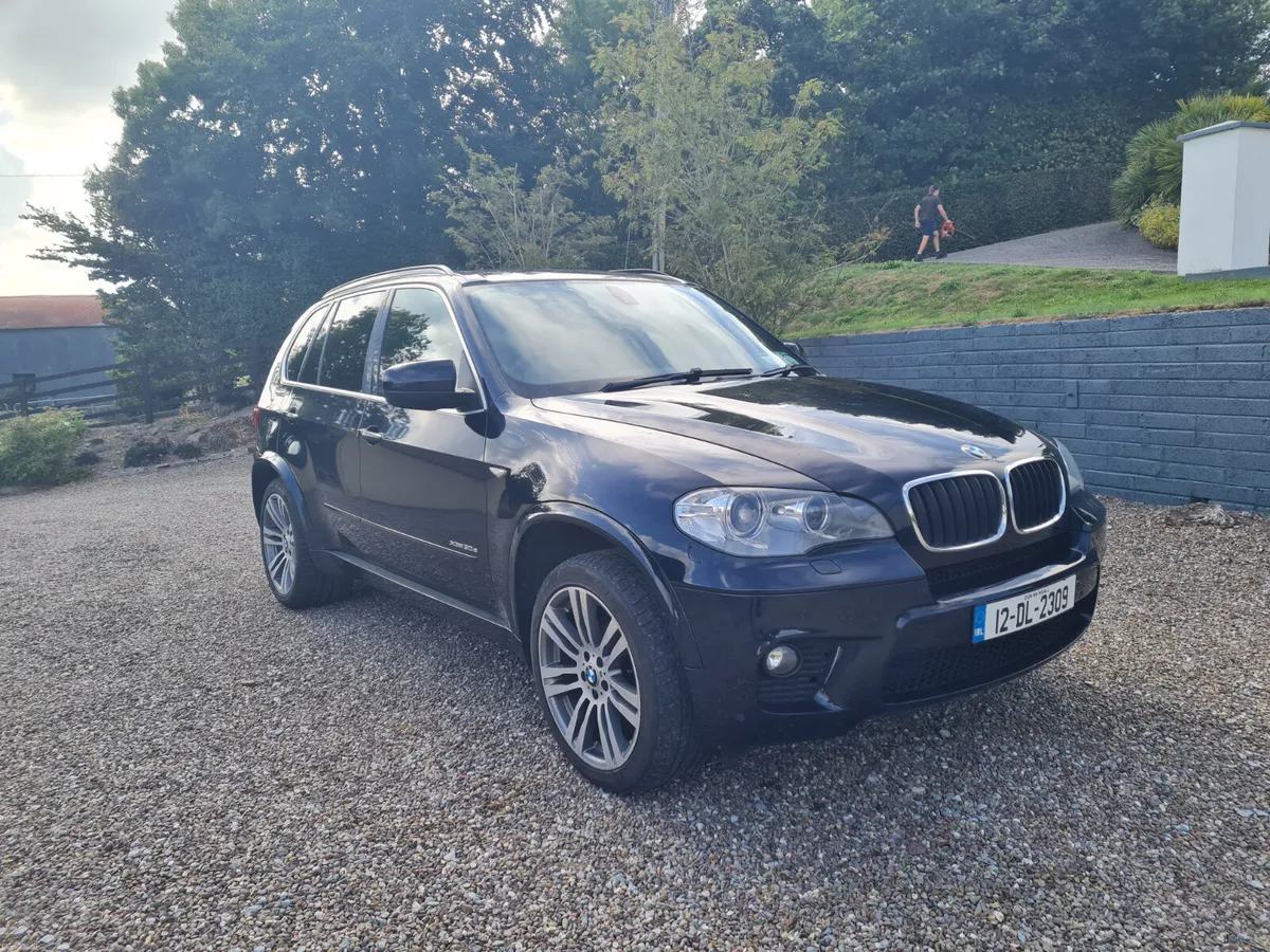 BMW X5 2012 - Image 2
