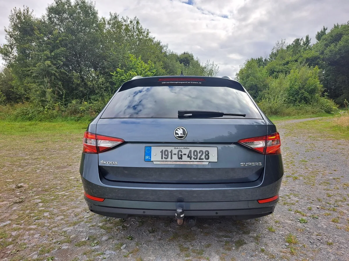 Skoda Superb 2019 - Image 3