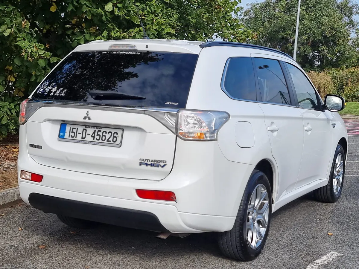 2015 MITSUBISHI OUTLANDER HYBRID AUTO €8,990 - Image 1