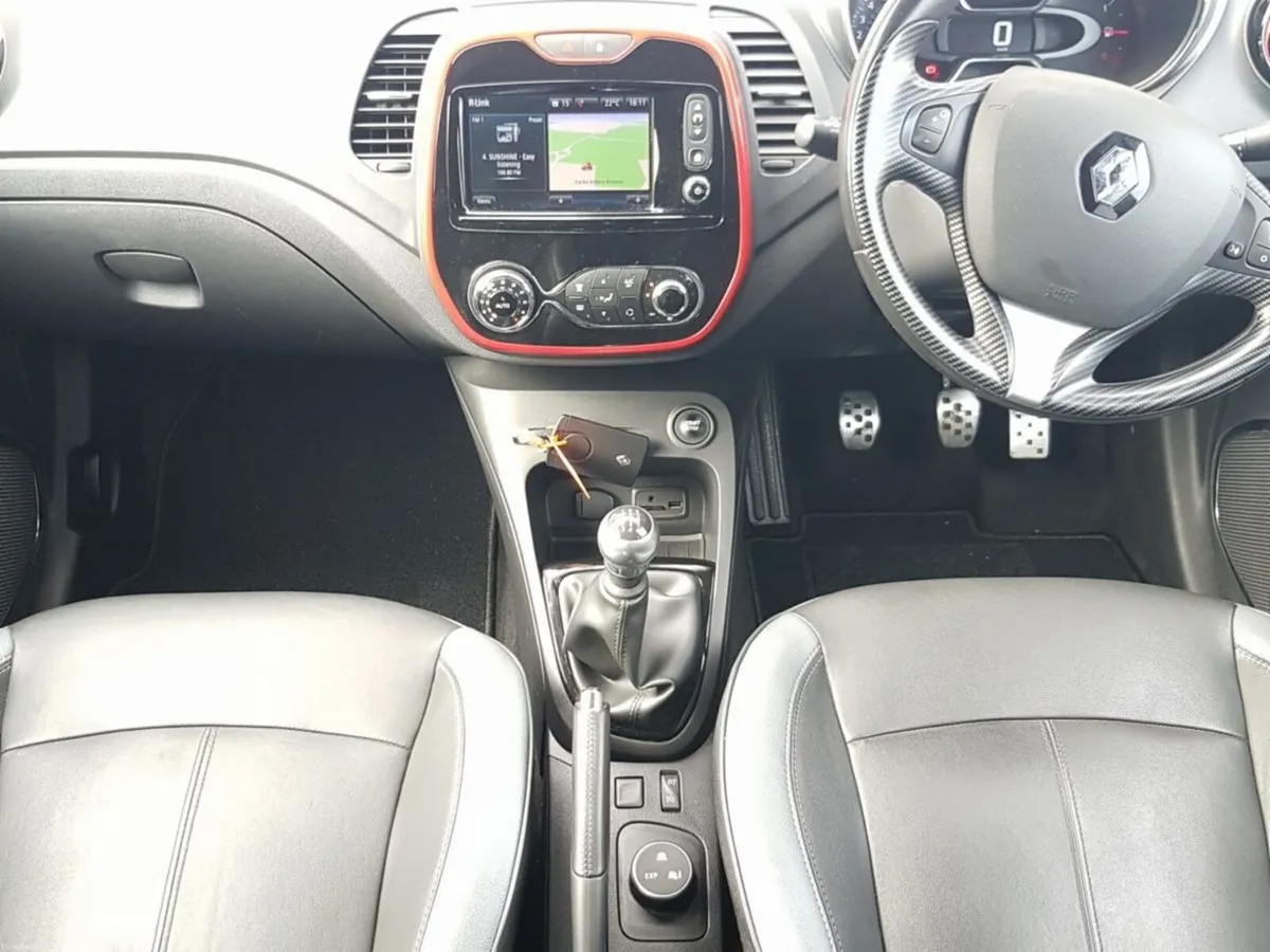 Renault Captur Tce 90 SIGNATURE X NAV - Image 3