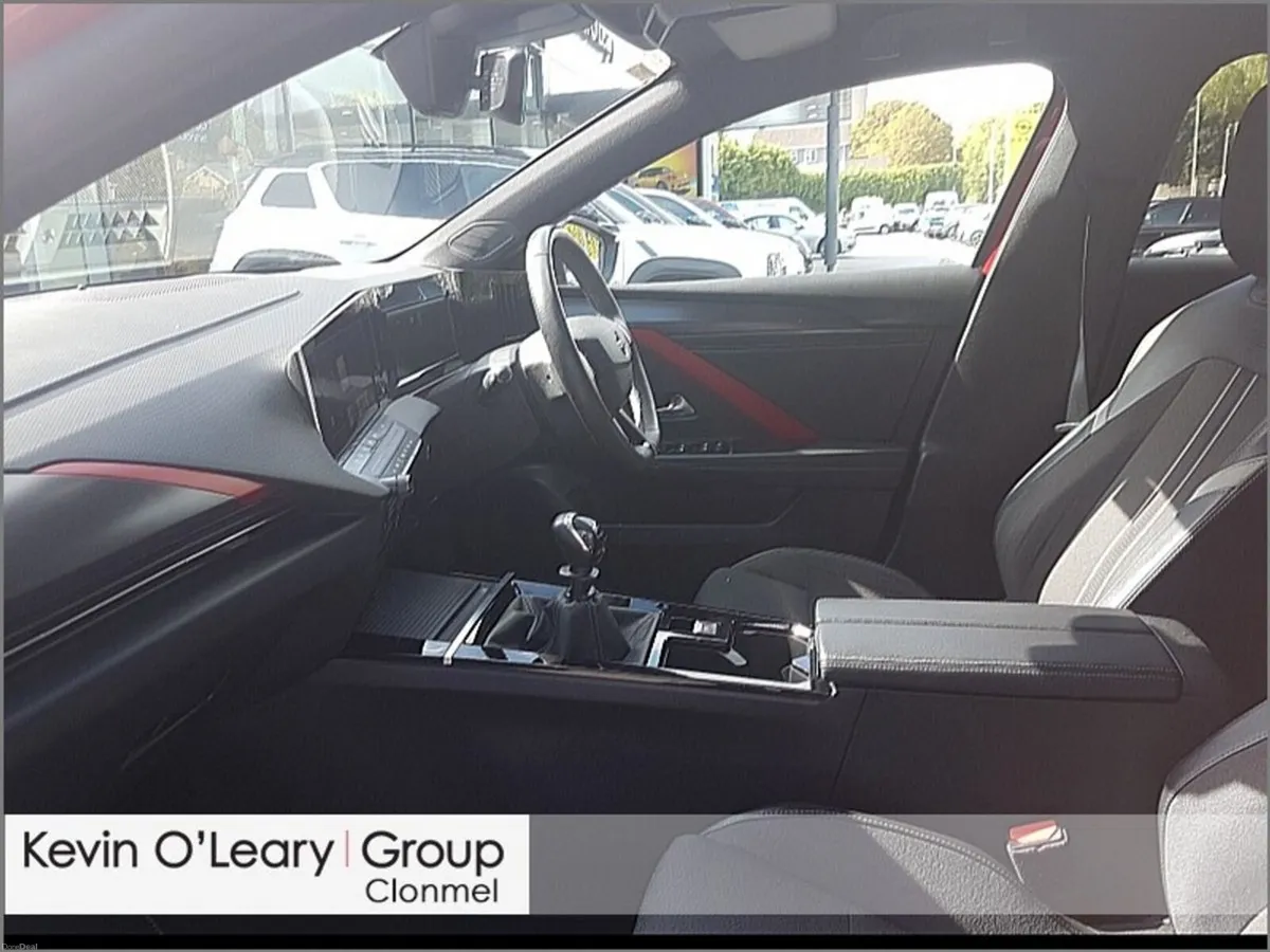 Opel Astra SRi 1.2 Turbo 130PS 6 Speed - Image 4