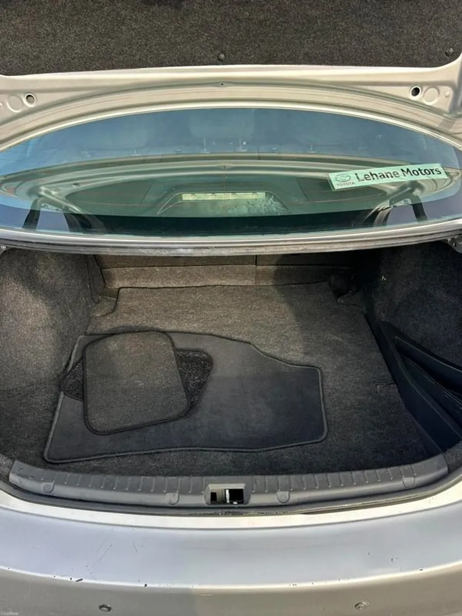 2011 Toyota Corolla low miles - Image 3