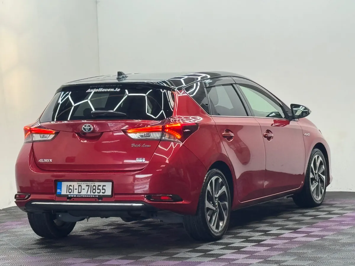 2016 Toyota Auris 1.8 Hybrid, Automatic, Low kms - Image 6