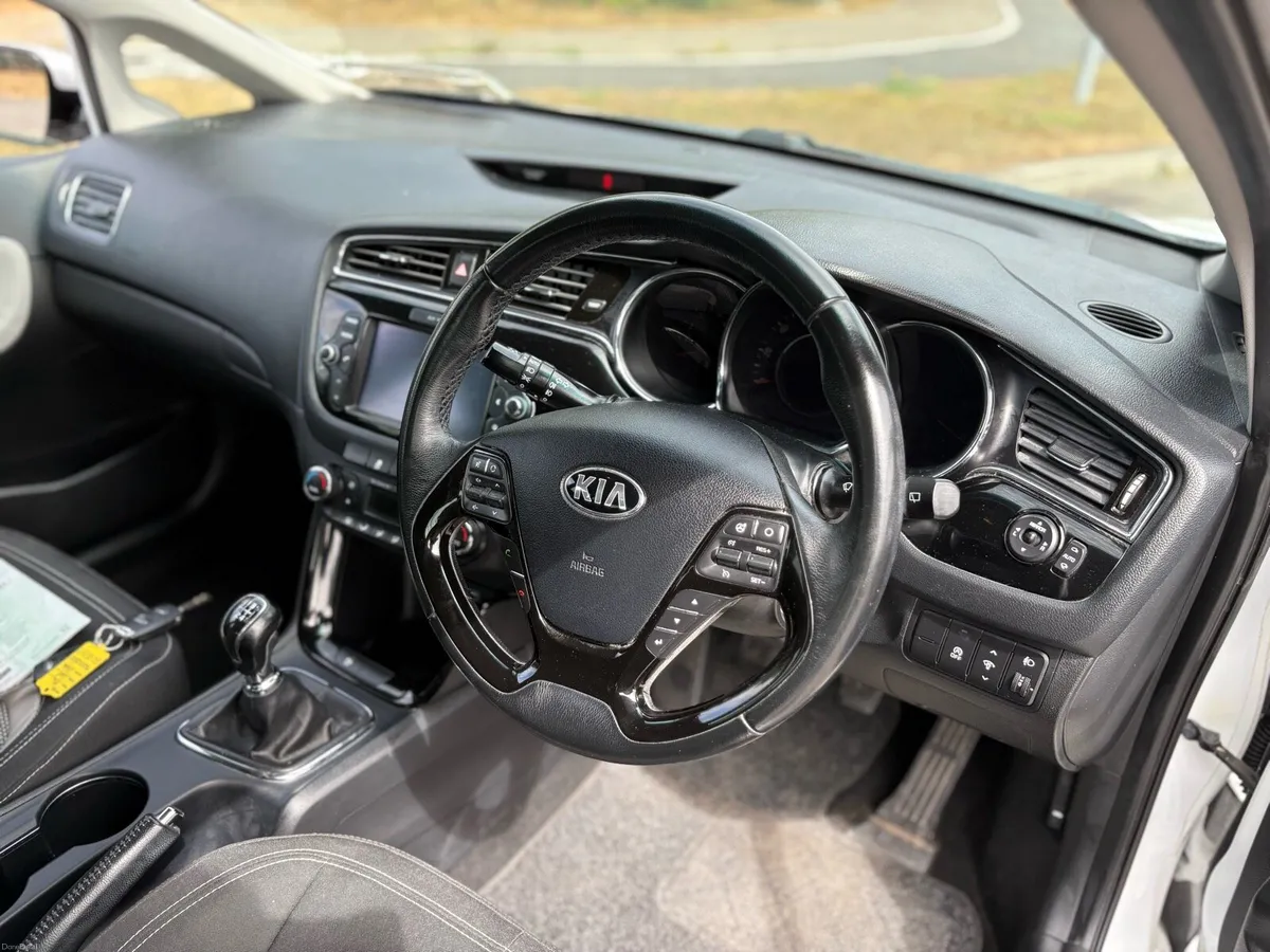 Kia ceed 2016 - Image 6