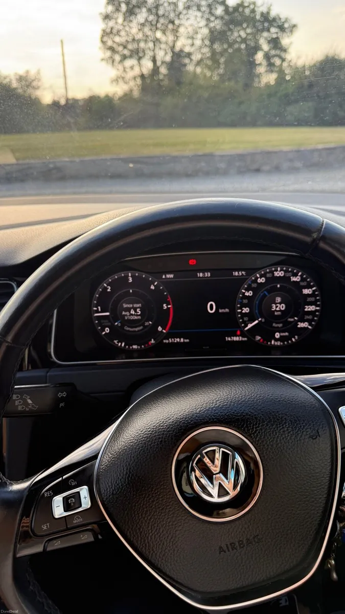 Volkswagen R-Line 1.6dti Golf Highline - Image 4