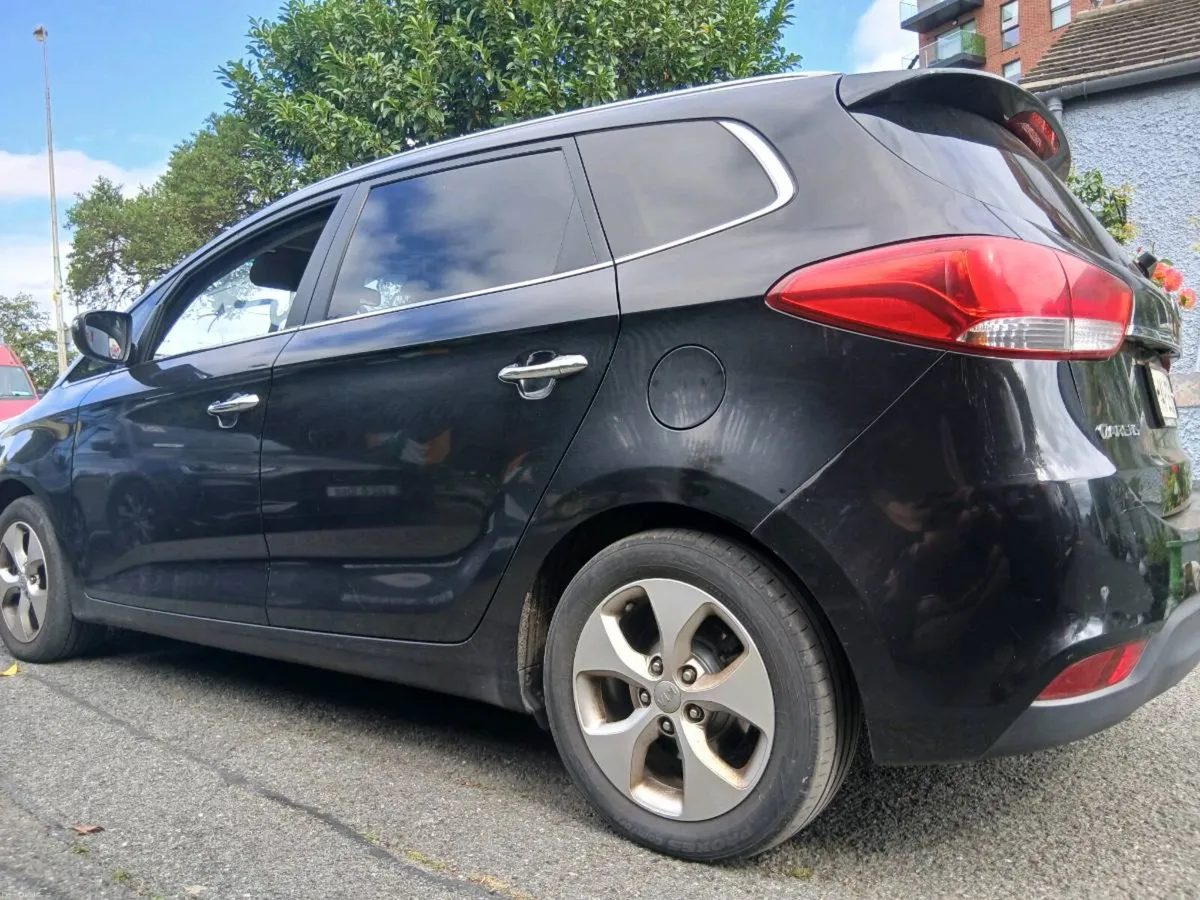 Kia diesel NCT 27 seven seater - Image 2