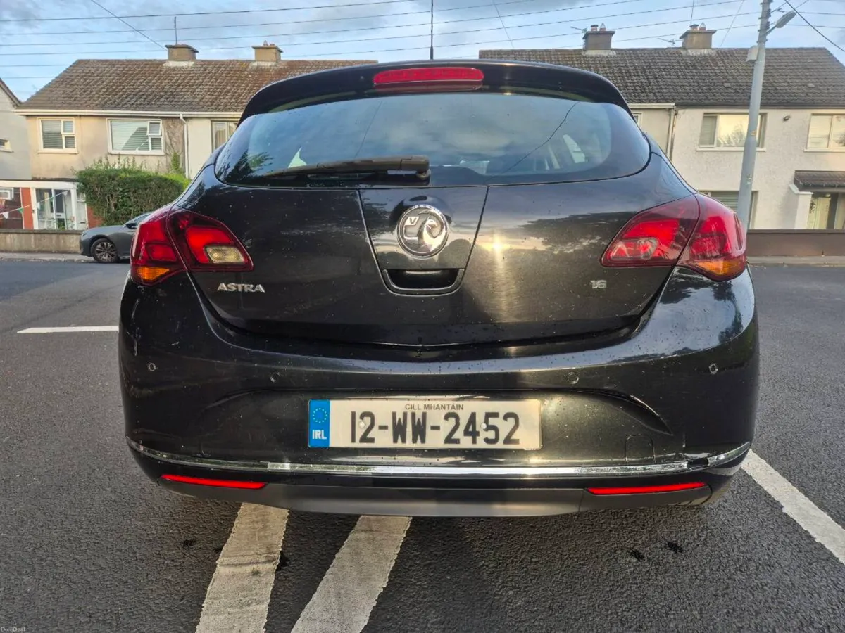 2012 Vauxhall Astra Automatic €2850 - Image 5