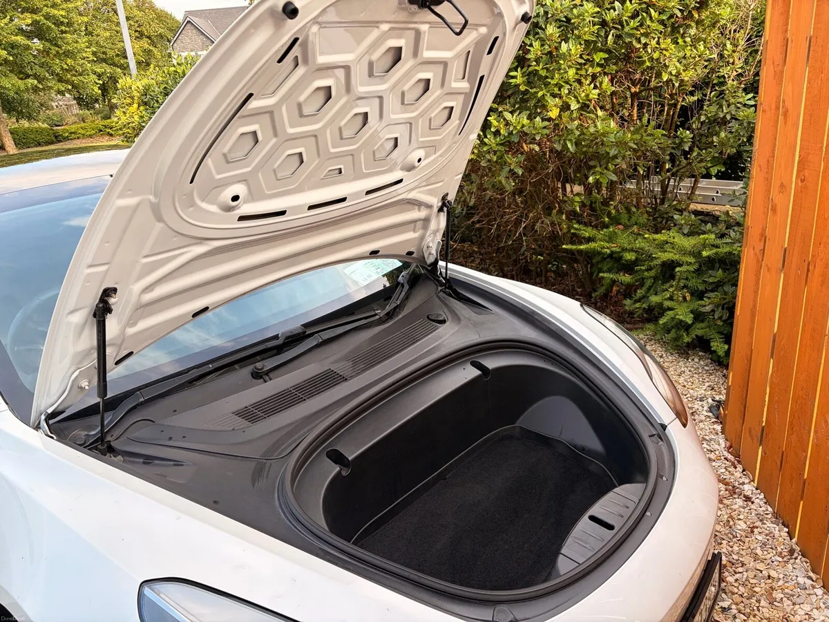 Tesla Model 3 w/ Warranty -New Suspension, Battery - Image 4