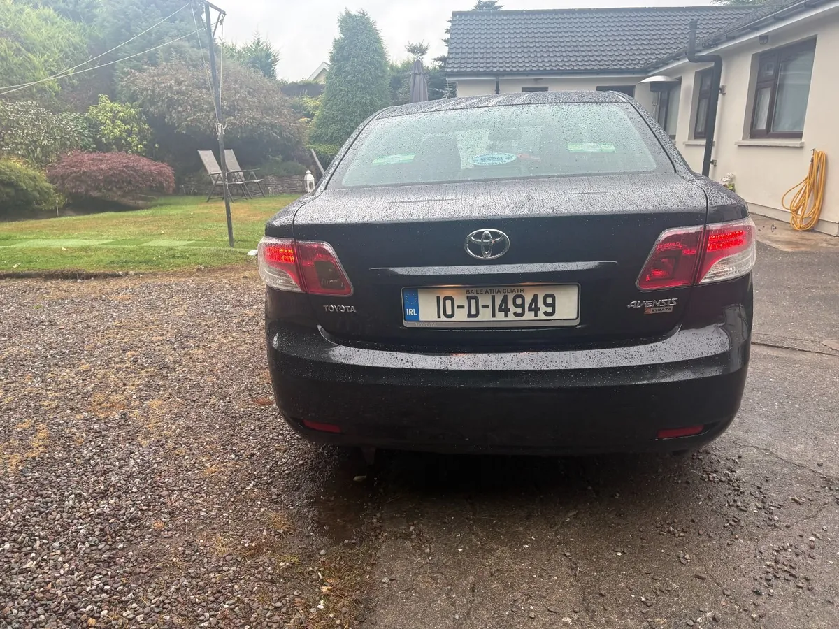 Toyota Avensis 2010 - Image 4