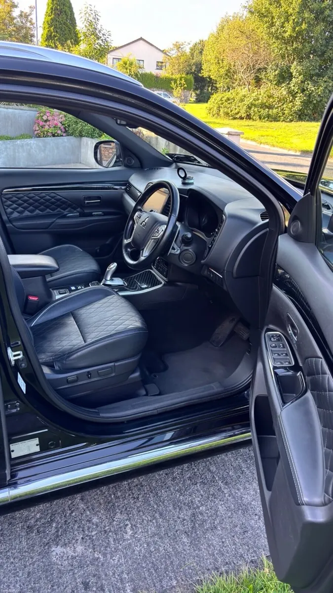 Mitsubishi Outlander 2021 - Image 6
