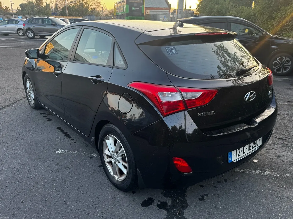 Hyundai i30 - Image 6