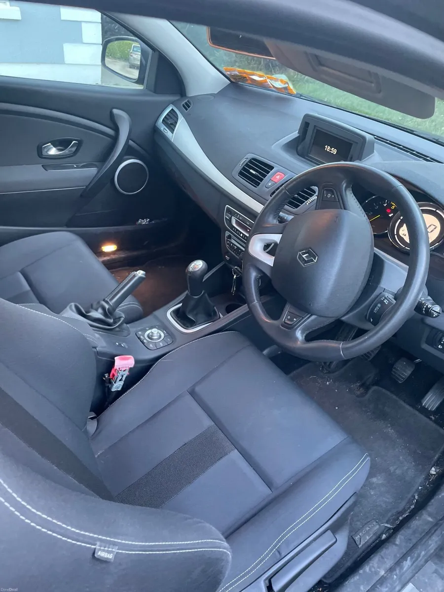 Renault Megane 2011 - Image 5
