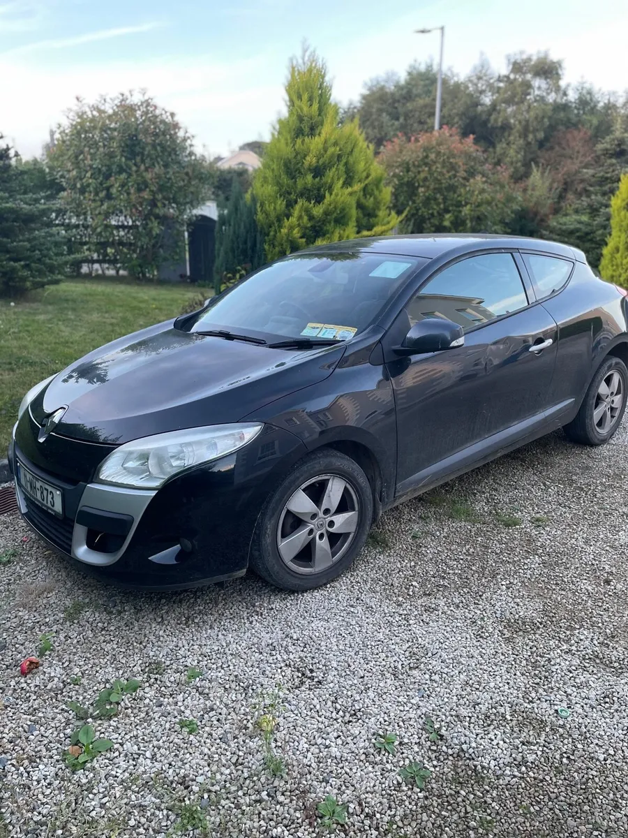 Renault Megane 2011 - Image 1