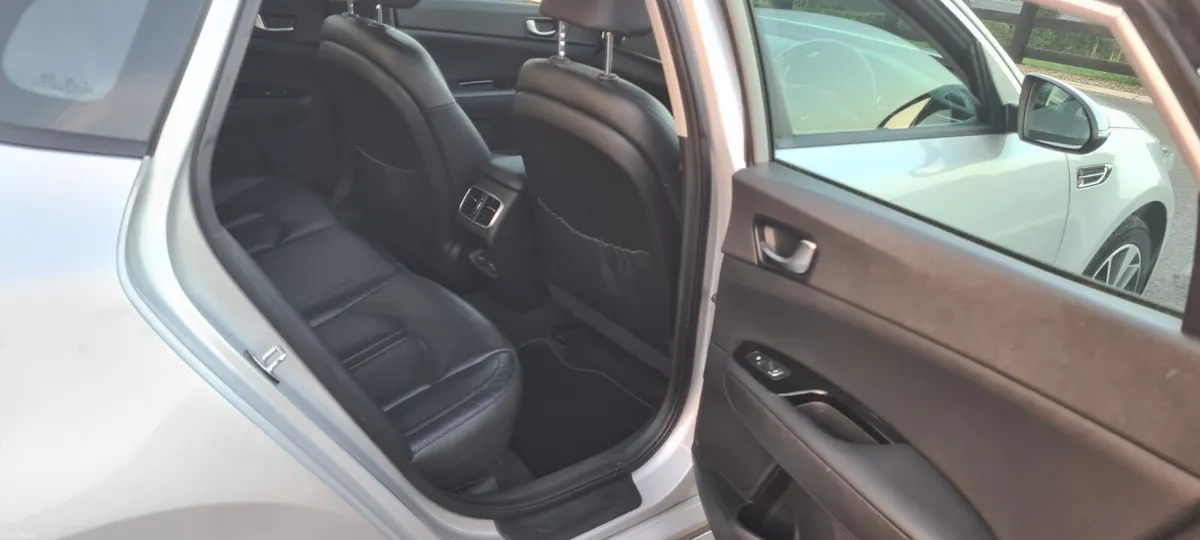 Kia Optima 2016 - Image 6