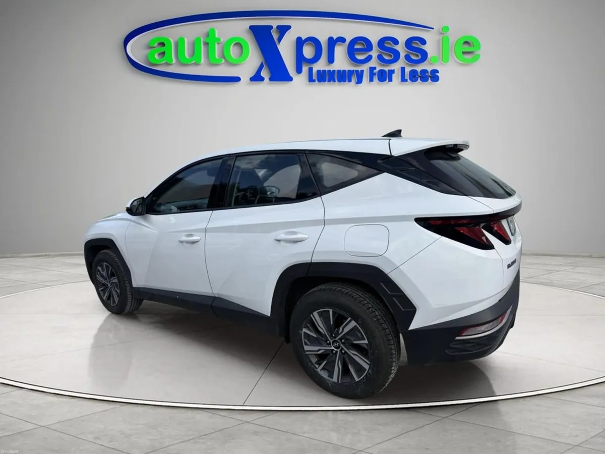 Hyundai Tucson Plus HEV 230 BHP Auto - Image 5