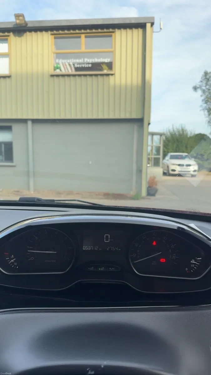 Car - Image 3