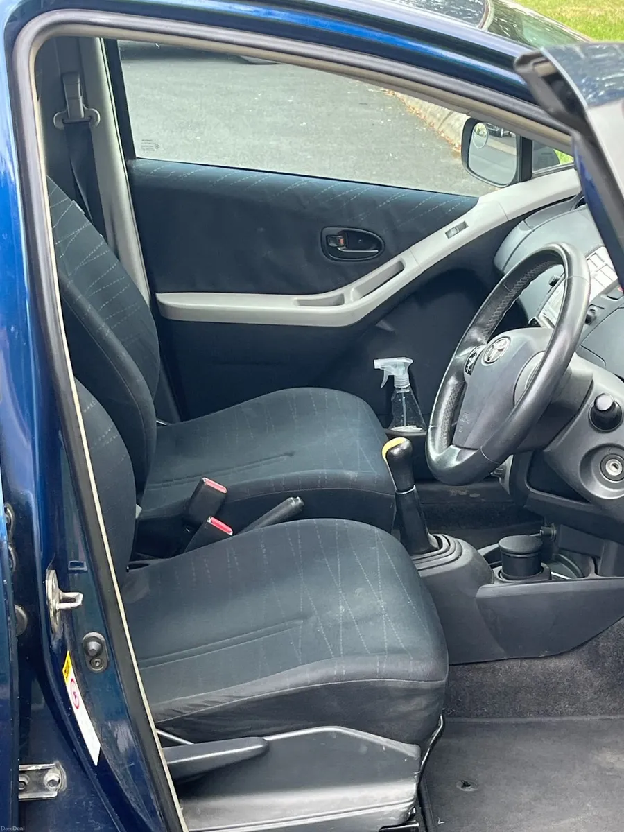Toyota Yaris 1,3 Petrol 2006 - Image 4