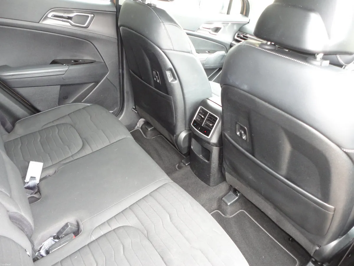 Kia Sportage 2022 - Image 6