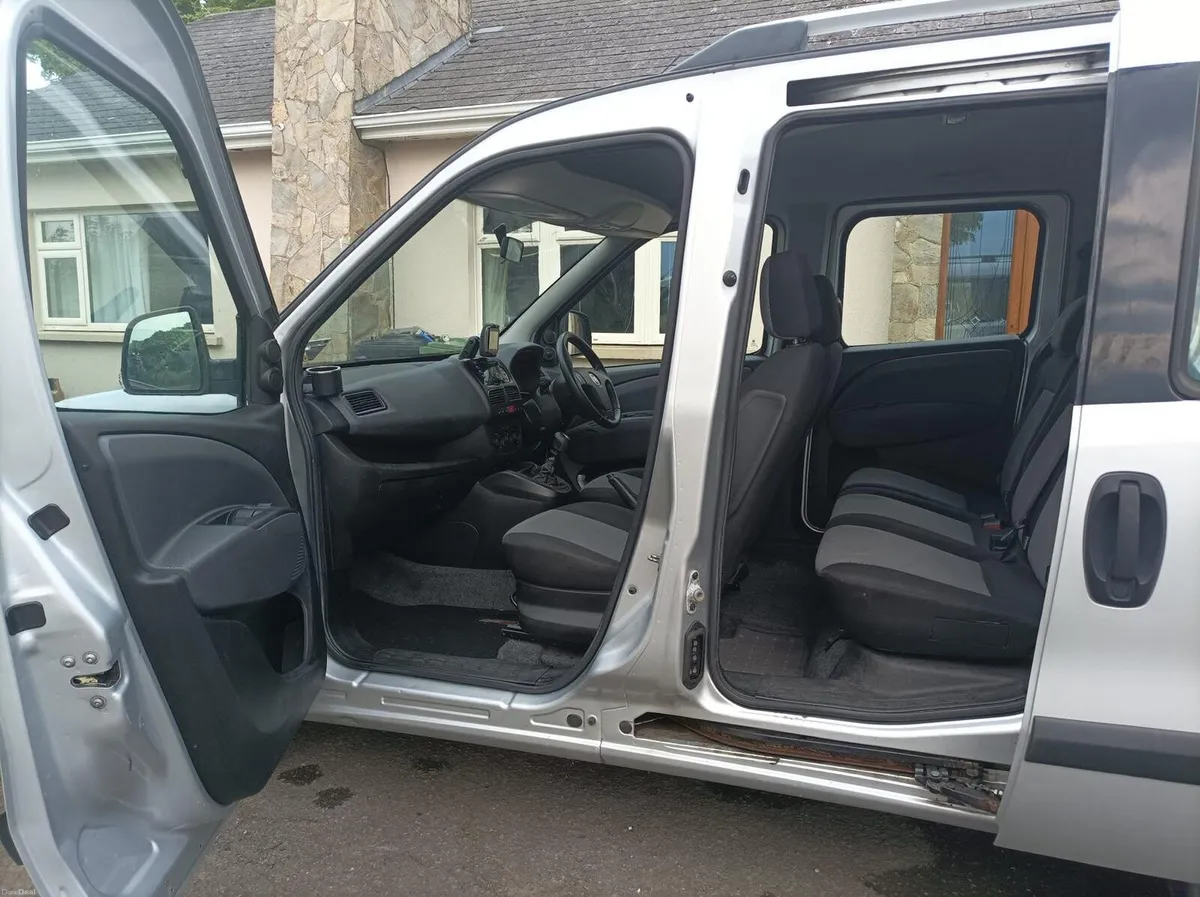 Fiat doblo 7 seater / micro camper - Image 4