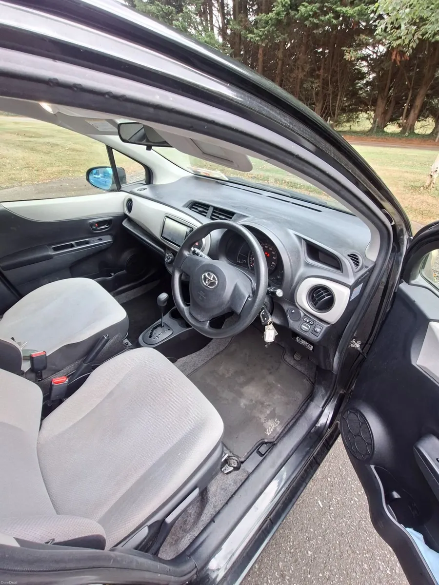 Toyota Vitz 2012 automatic - Image 4