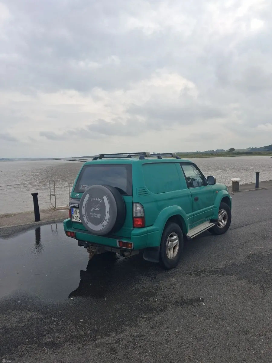 Toyota Land Cruiser 2001 - Image 4