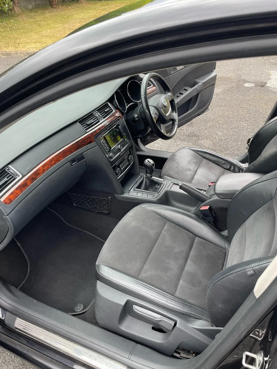 Skoda Superb - Image 5