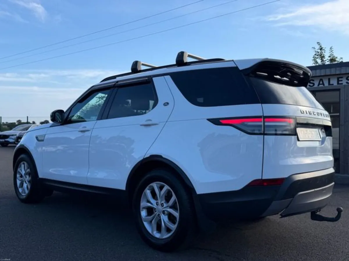 Land Rover Discovery SD4 - BIG HISTORY- TWIN SUNRO - Image 6