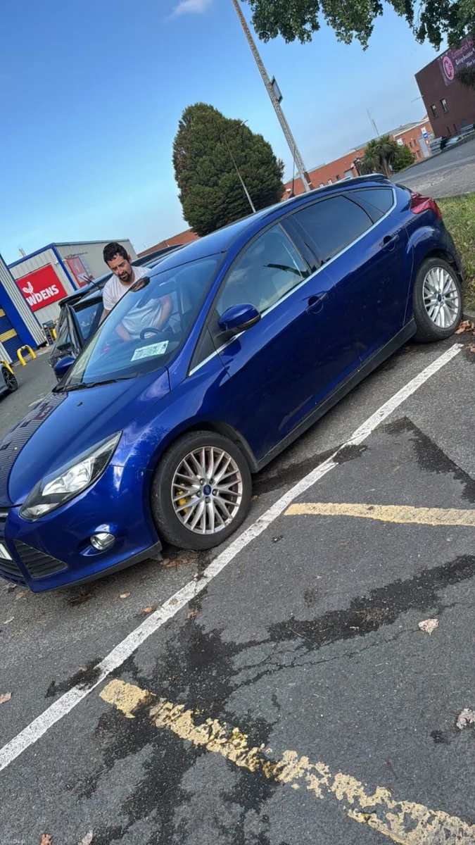 2014 ford focus 1.0 nct 11/26 tax 01/27 - Image 1