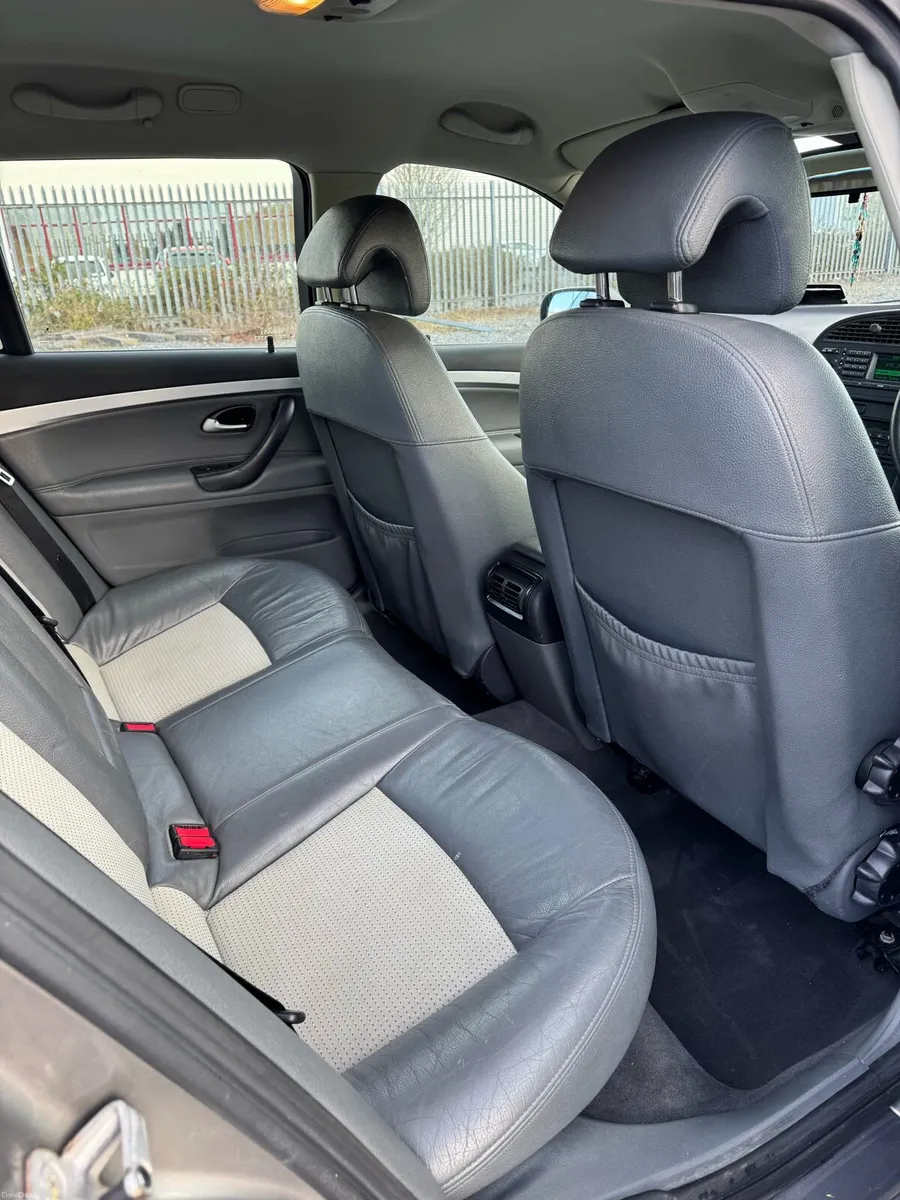 Saab 9-3 1.8T Vector Sport Estate - Image 5