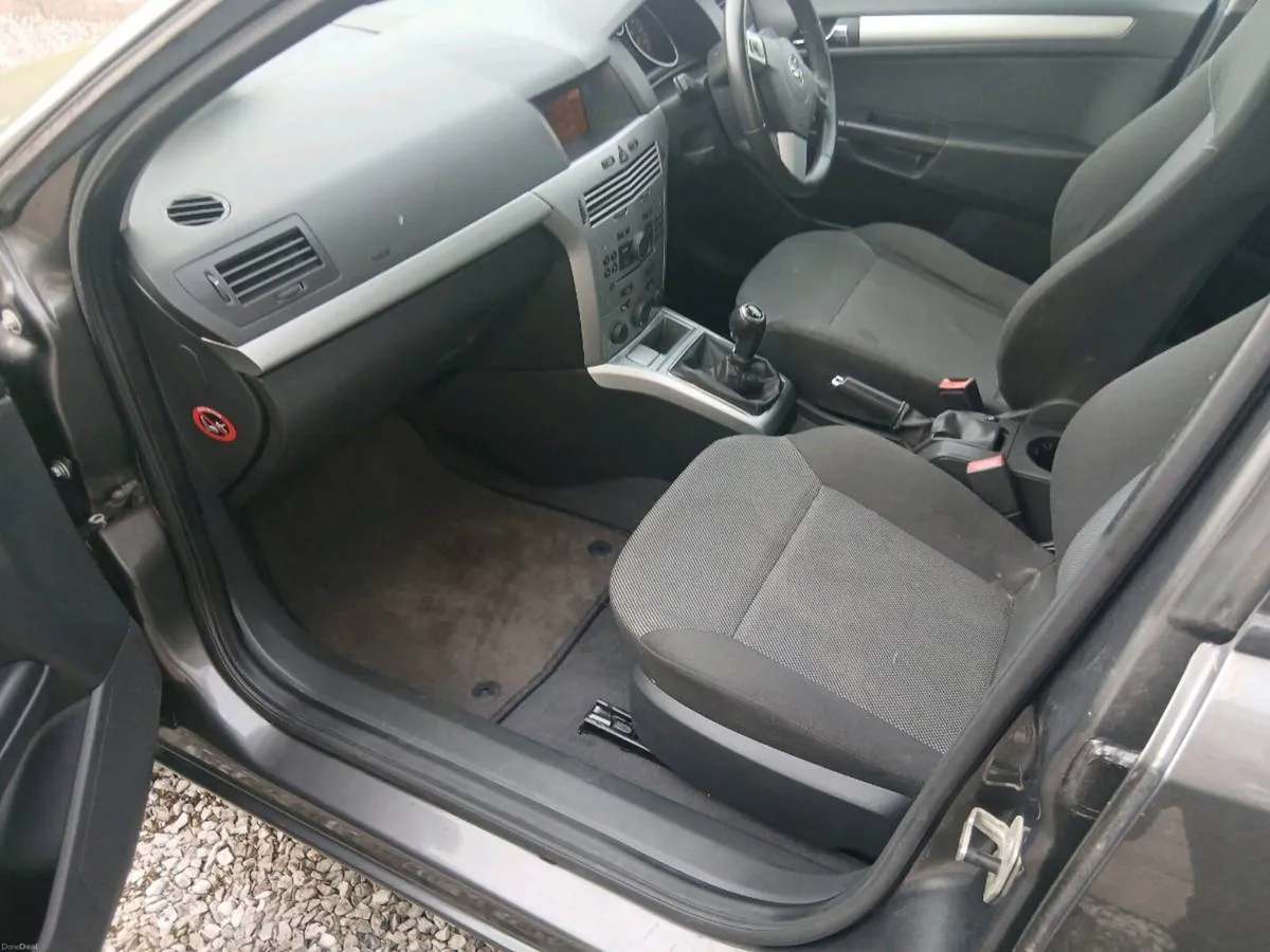 OPEL ASTRA 1.3 CDTI CLUB  nct 08 /2027 tax 09/26 - Image 5