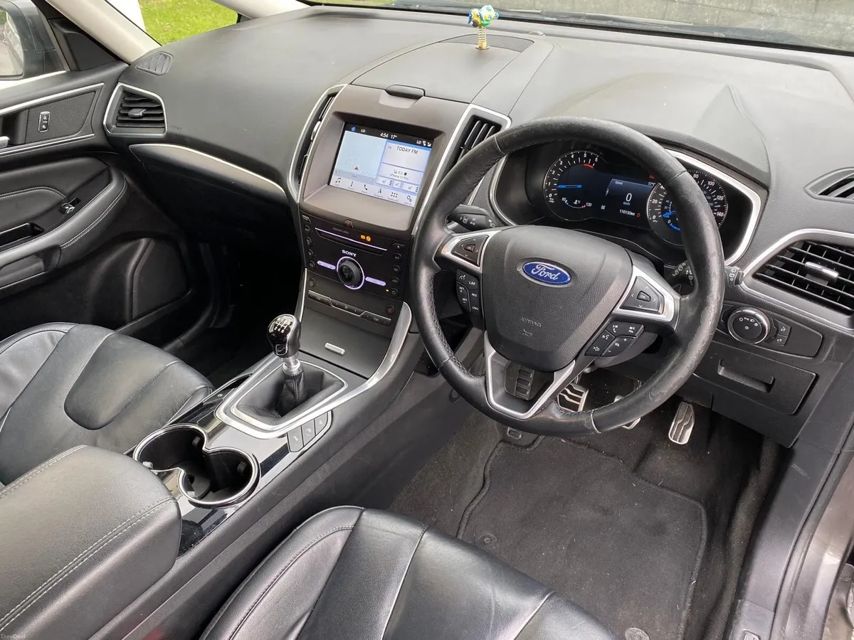 Ford S-Max 2016 - Image 2