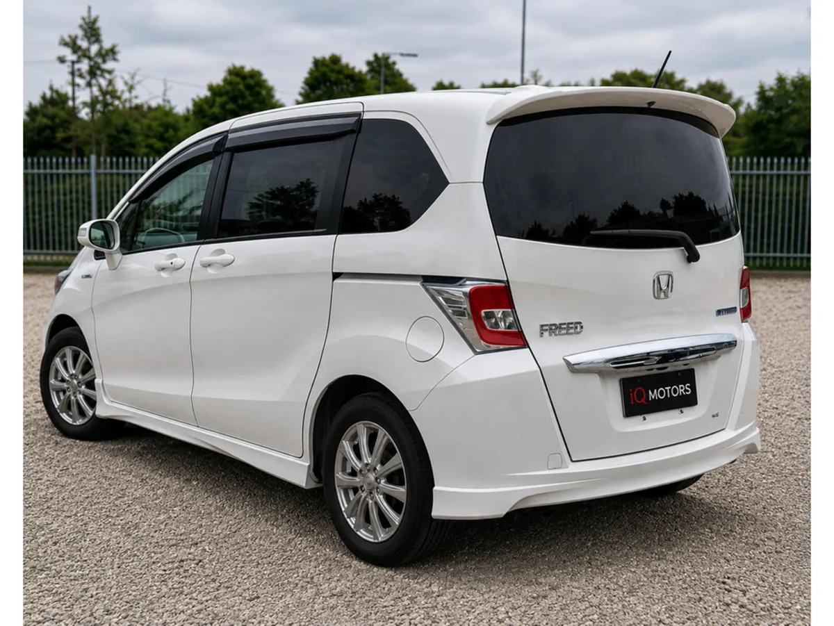 Honda Freed 1.5 Petrol Hybrid 6 Seats - 6 Months R - Image 6