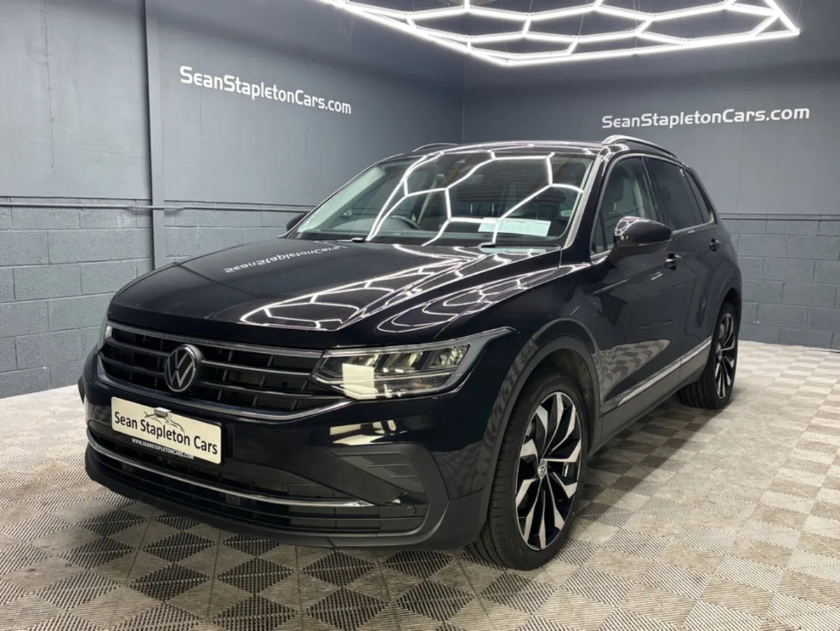 Volkswagen Tiguan LIFE 2.0 TDI MANUAL 6SPEED FWD 1 - Image 1