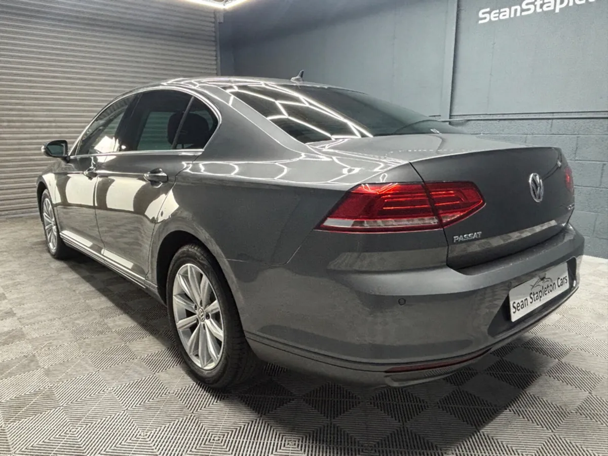 Volkswagen Passat 1.6 TDI SE BUSINESS BLUEMOTION 1 - Image 5