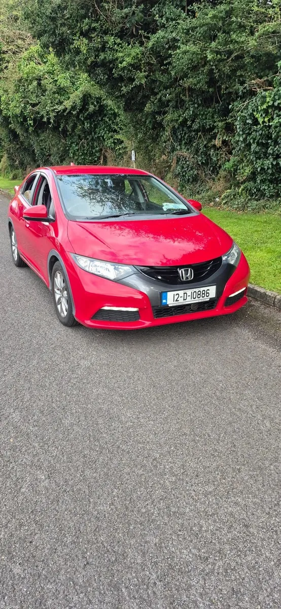 Honda Civic 2012 - Image 1