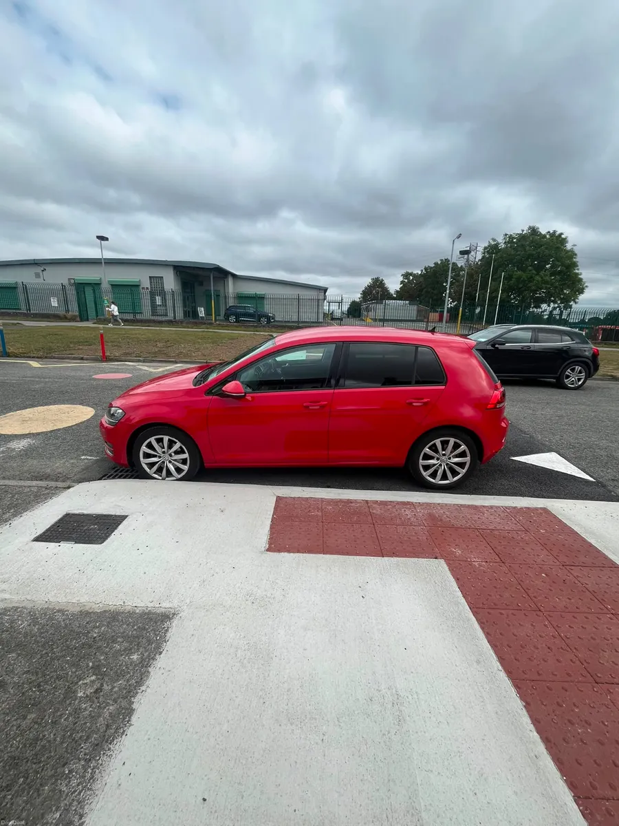 2014 Volkswagen Golf AUTOMATIC 1.4 petrol - Image 1