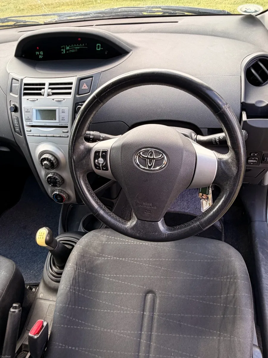 Toyota Yaris 2006 - Image 4