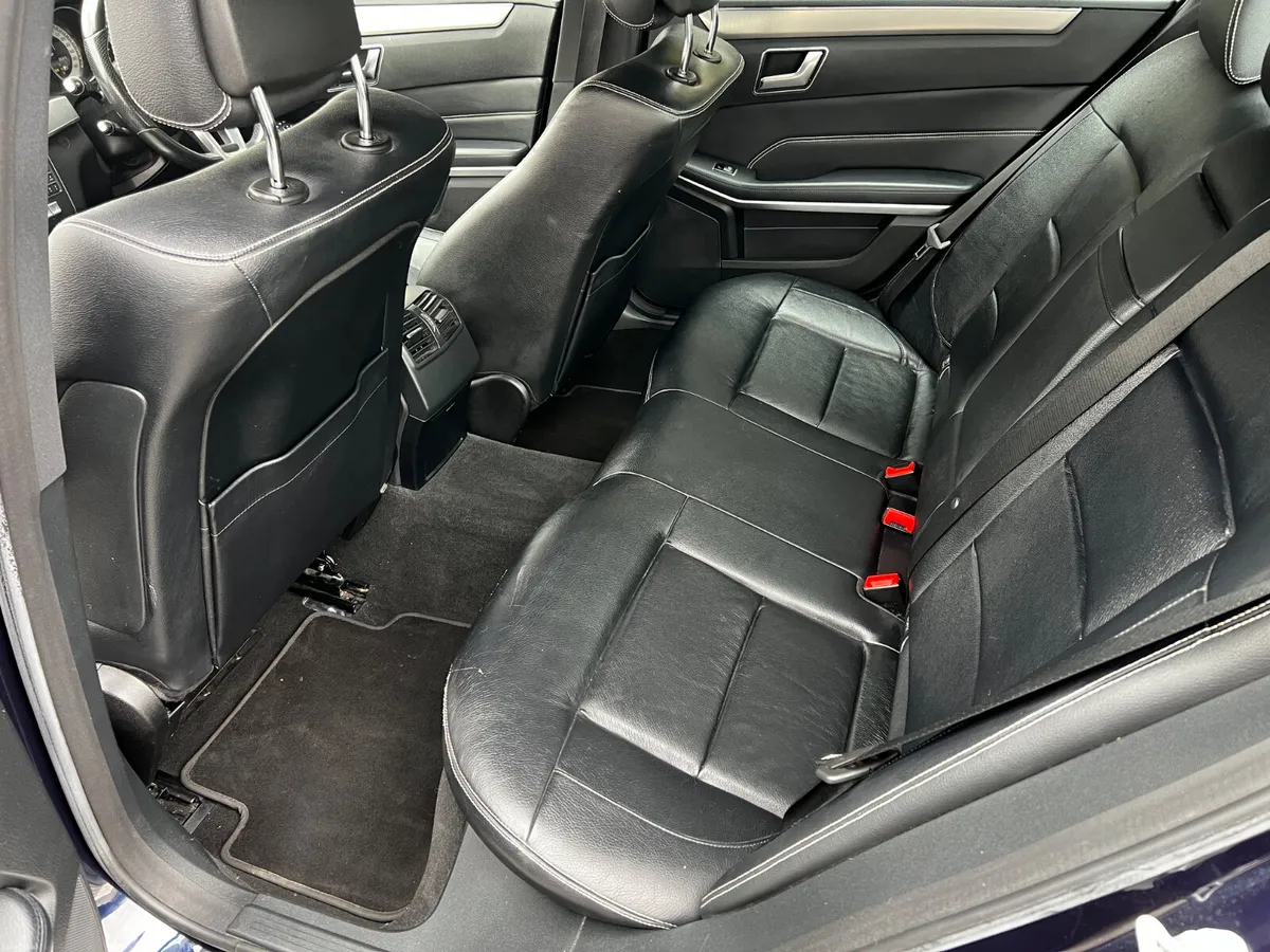 2016 Mercedes Benz E220 CDI Amg Line Auto - Image 6