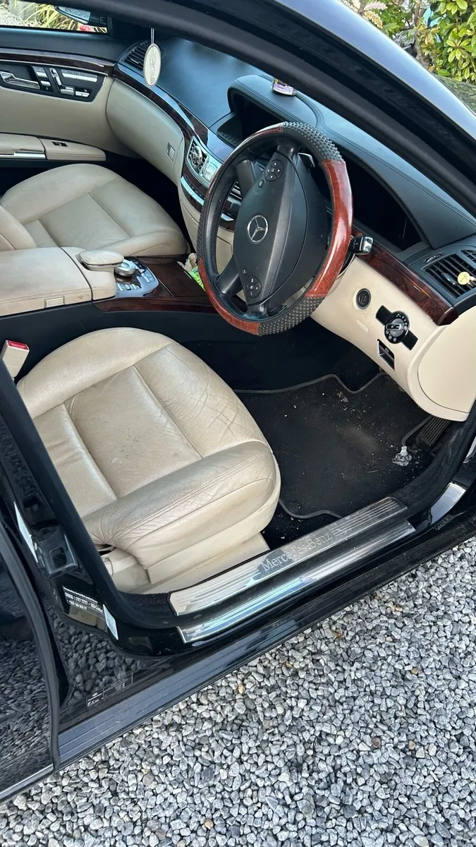 Mercedes-Benz - Image 2