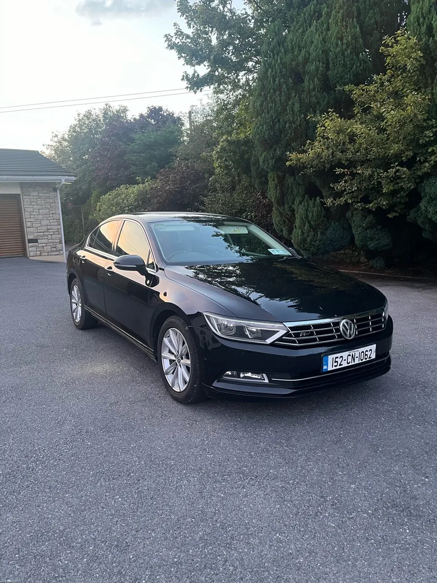 Volkswagen Passat - Image 1