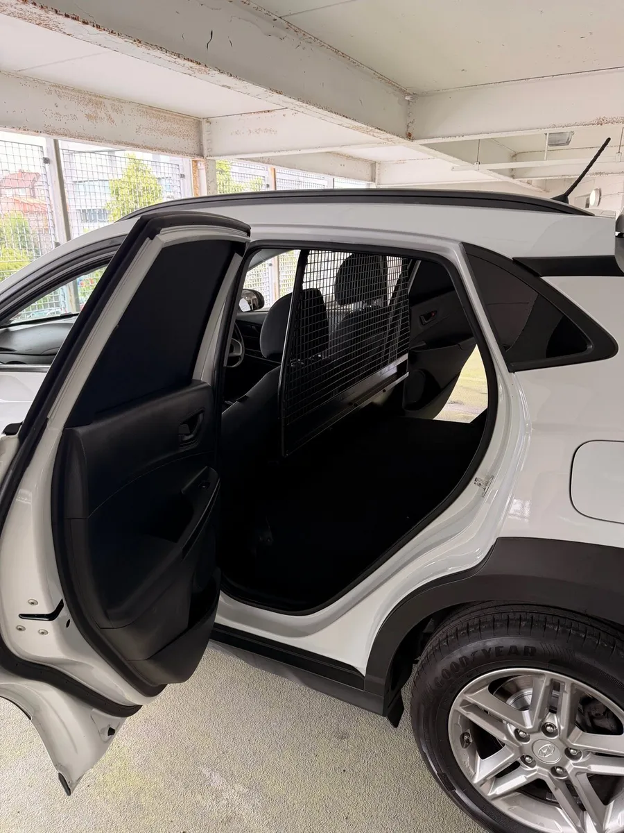 2020 Hyundai Kona Commercial - Image 5