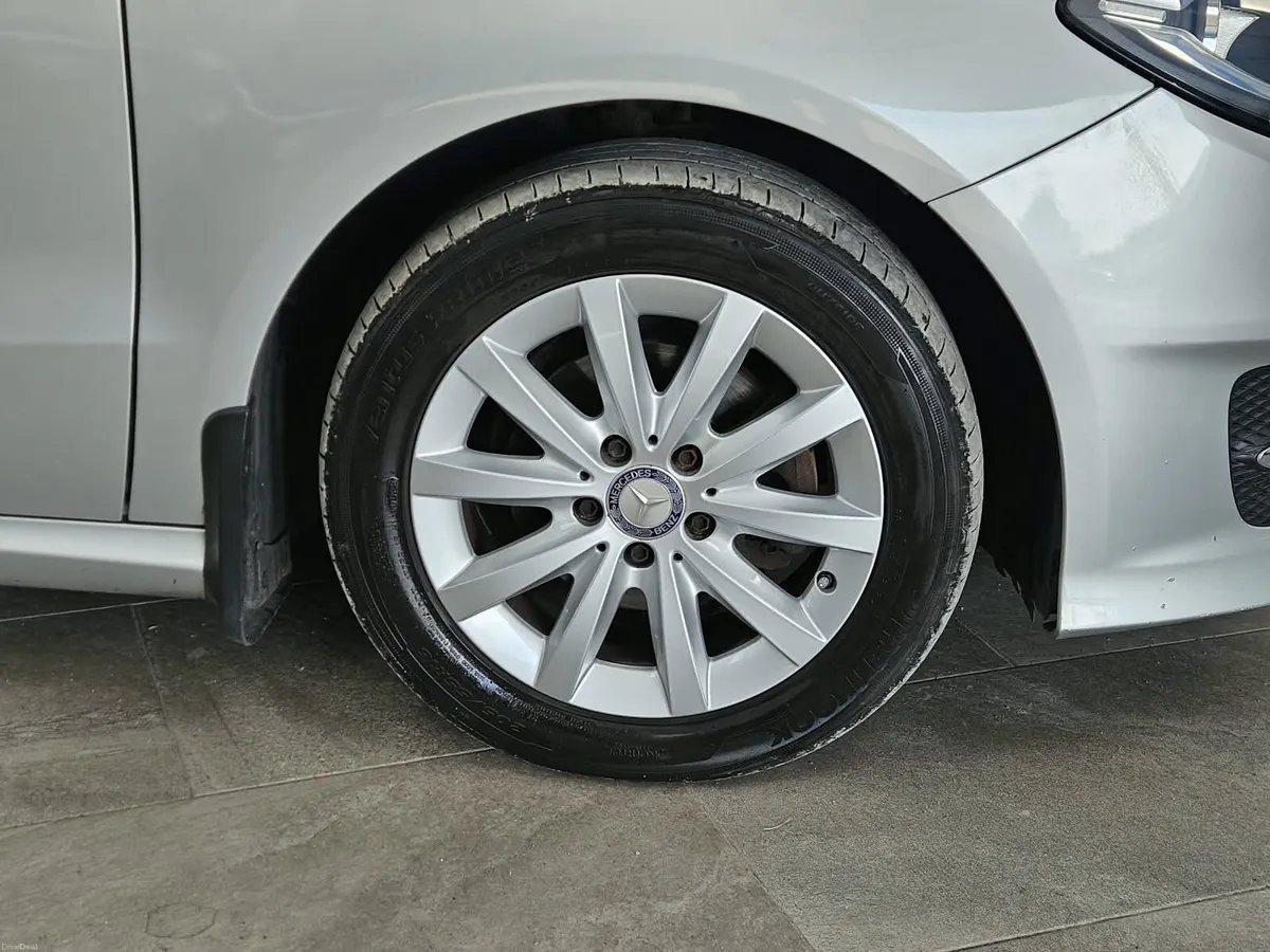 17 MERCEDES BENZ B-160 AUTOMATIC - Image 5