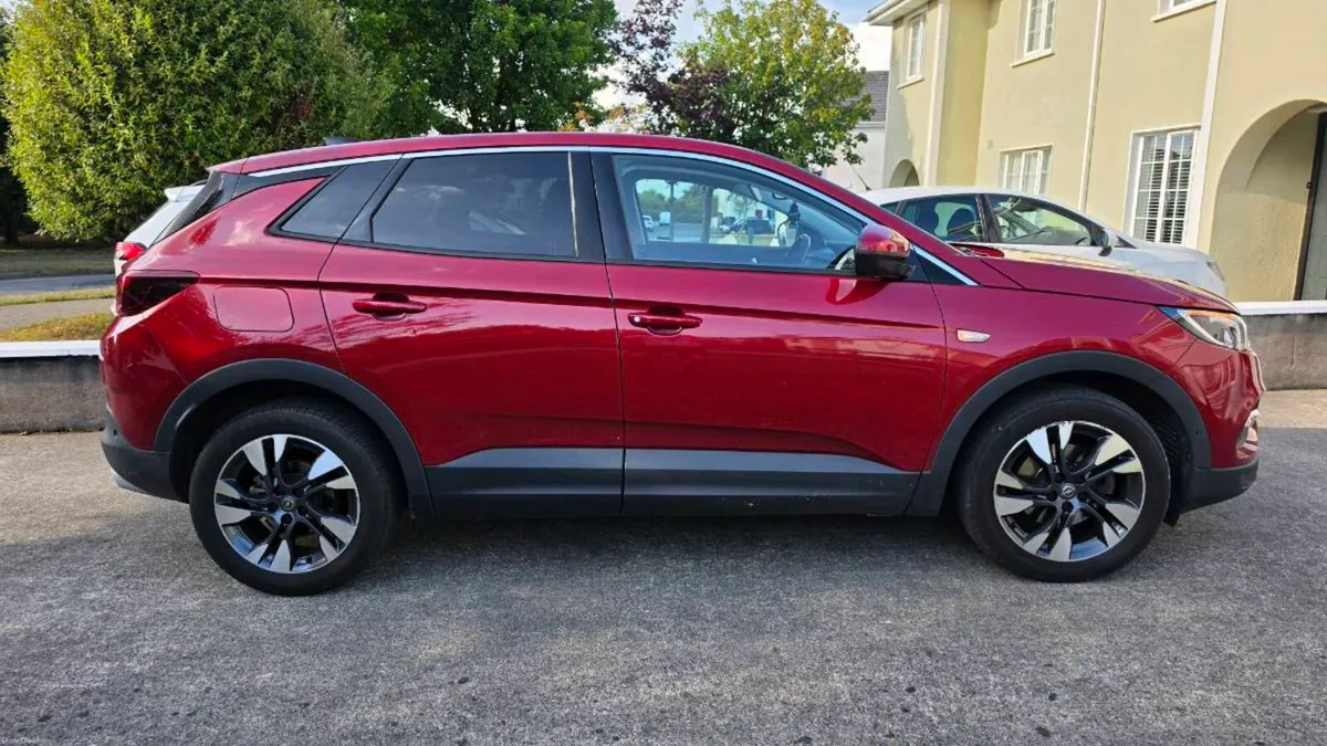 2018 Opel Grandland X - Image 3